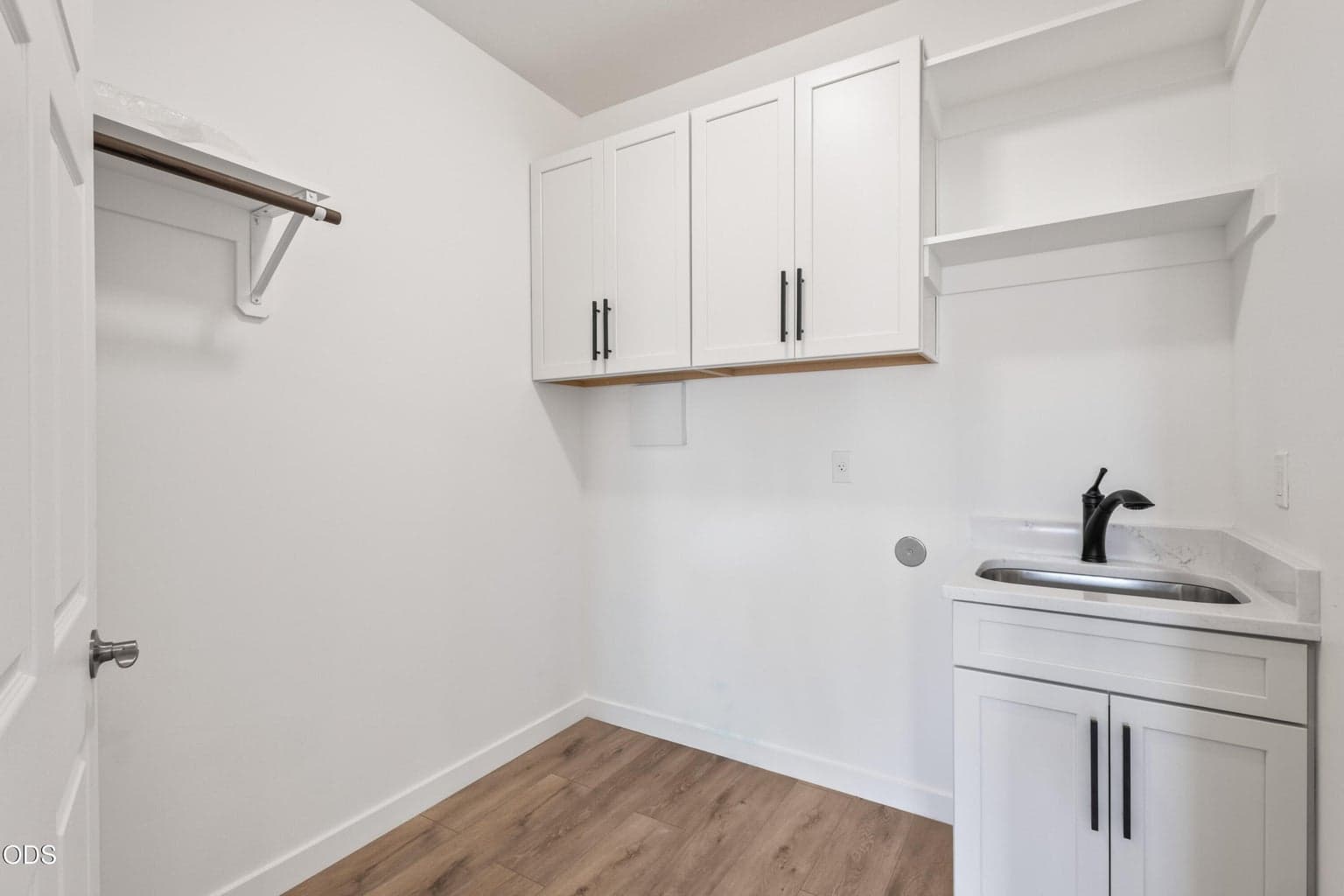 Photo of 137 SE 16th Street 27 of 38