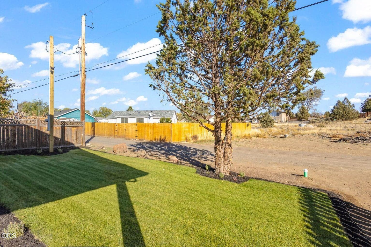 Photo of 137 SE 16th Street 30 of 38