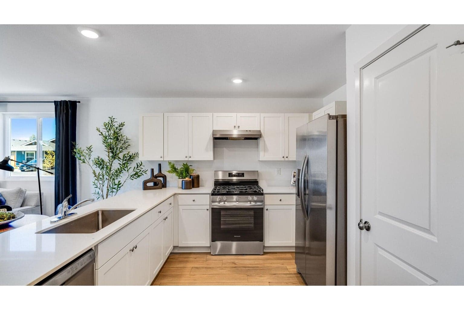 Photo of 16652 Memorial Lane 3 of 29