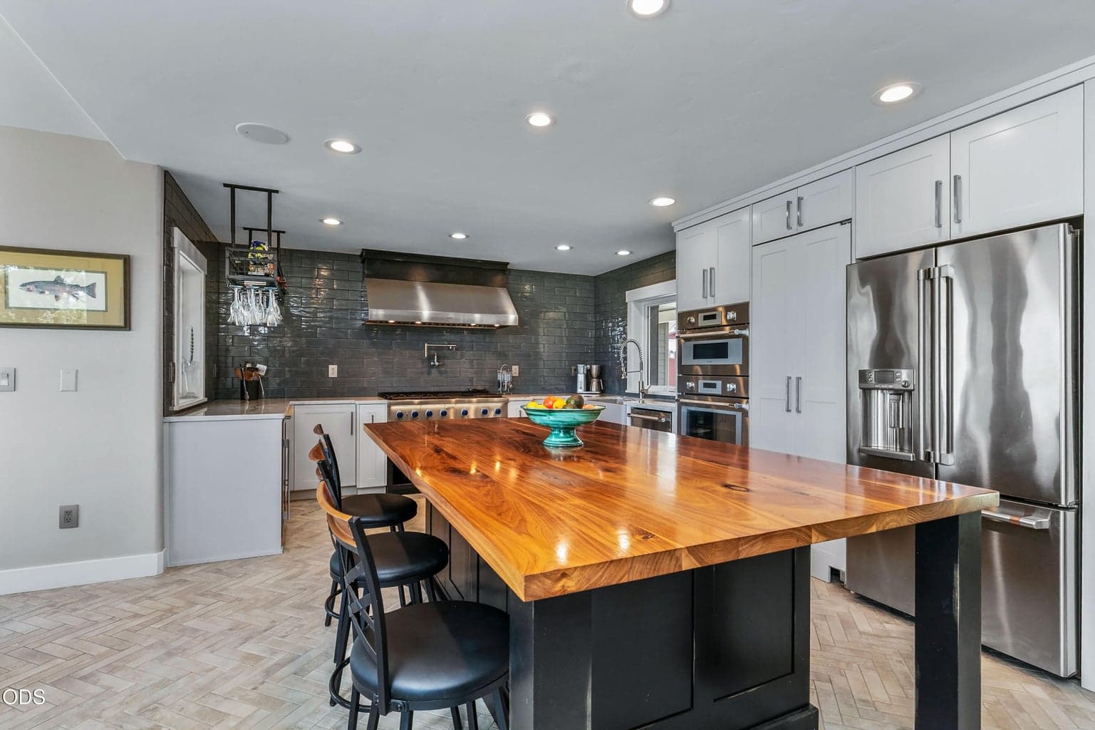 Photo of 6105 NW Kingwood Avenue 31 of 94
