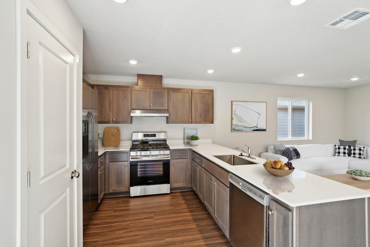 Photo of 16640 Memorial Lane 7 of 36