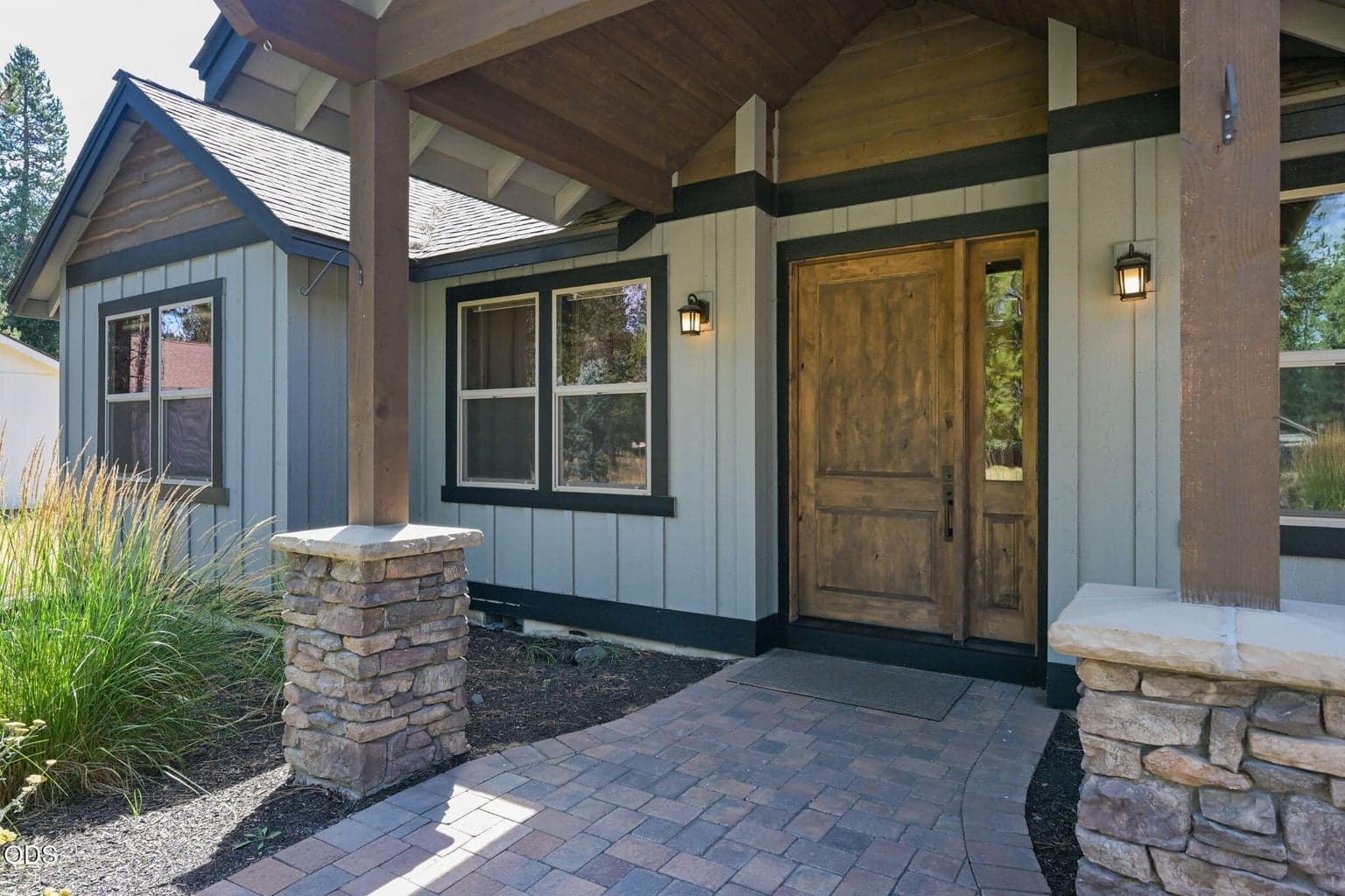 Photo of 17035 Glendale Road 3 of 47