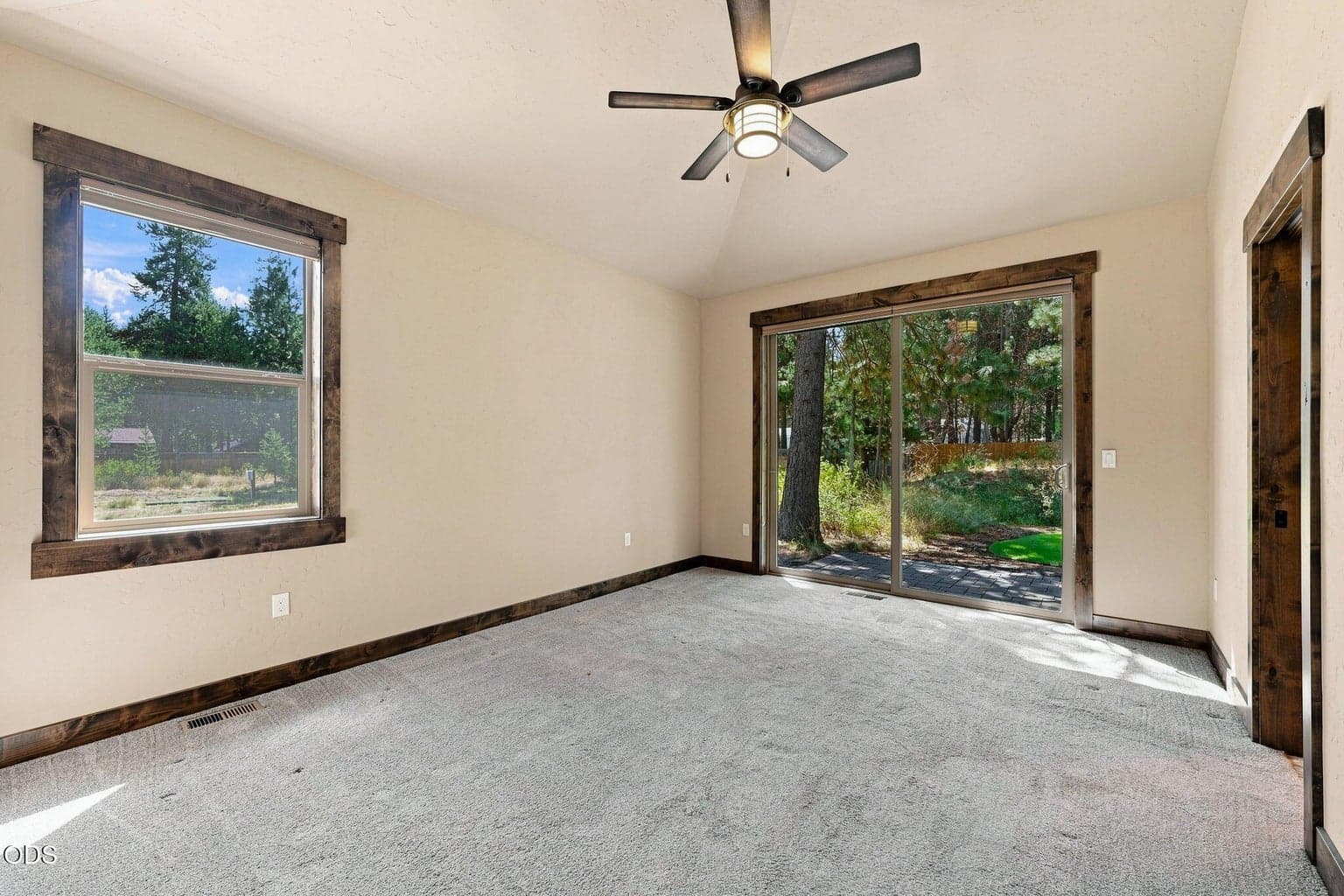 Photo of 17035 Glendale Road 27 of 47