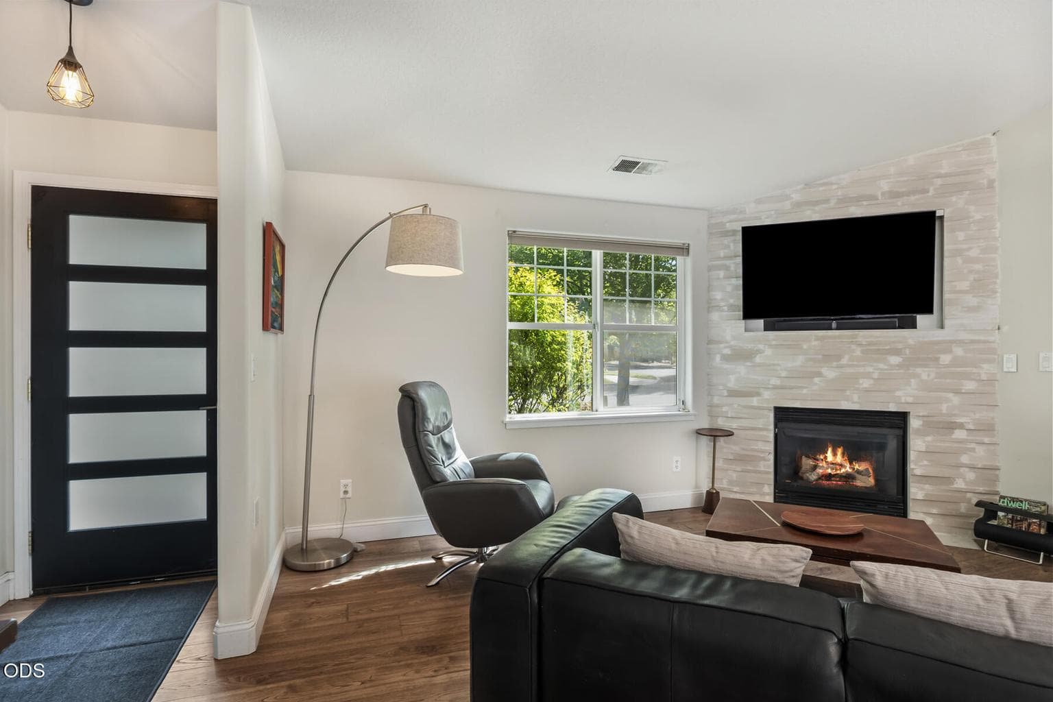 Photo of 20606 Daisy Lane 3 of 40