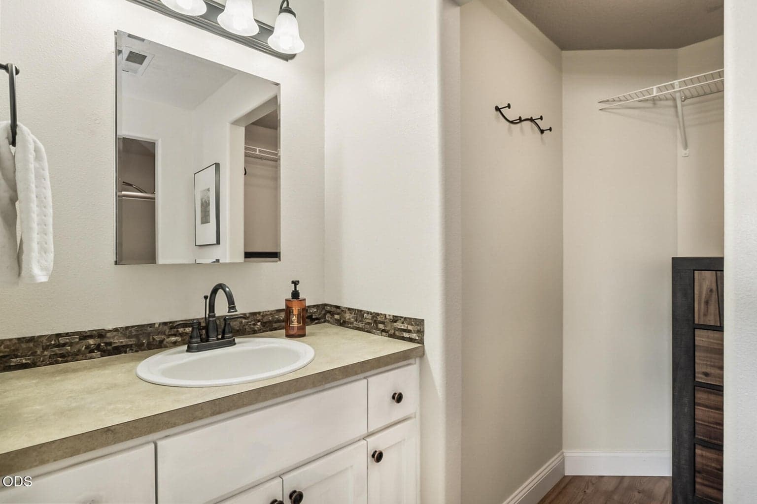 Photo of 20606 Daisy Lane 18 of 40