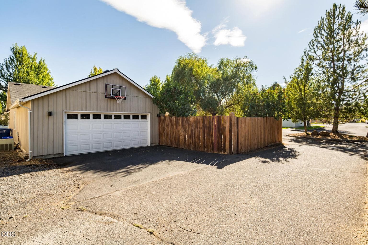 Photo of 20606 Daisy Lane 35 of 40