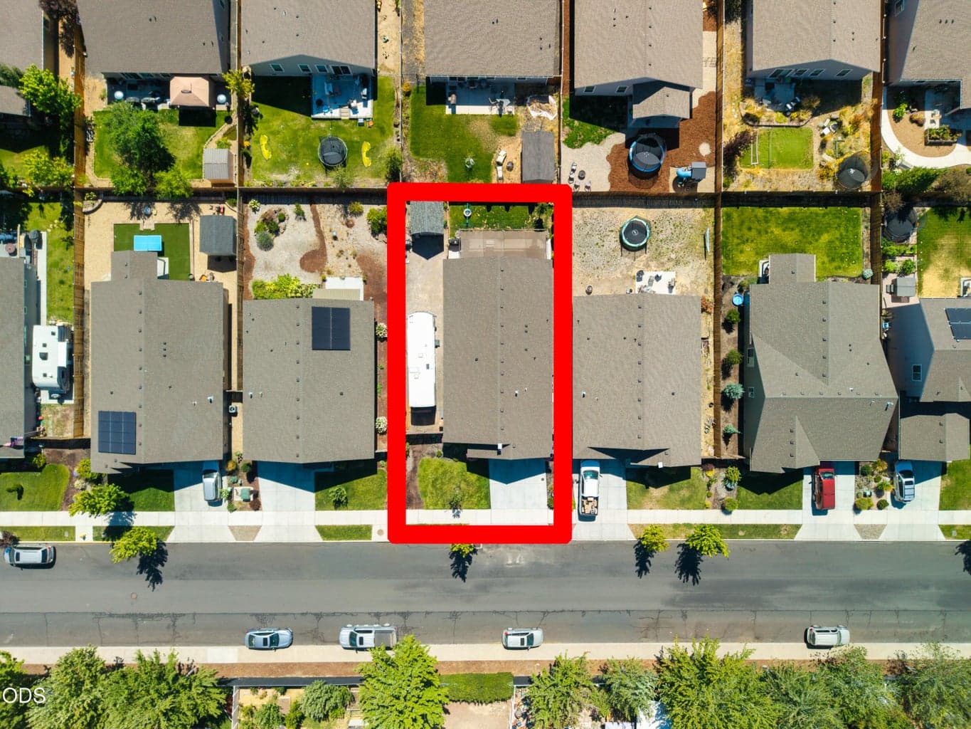 Photo of 2466 SW Metolius Avenue 49 of 53