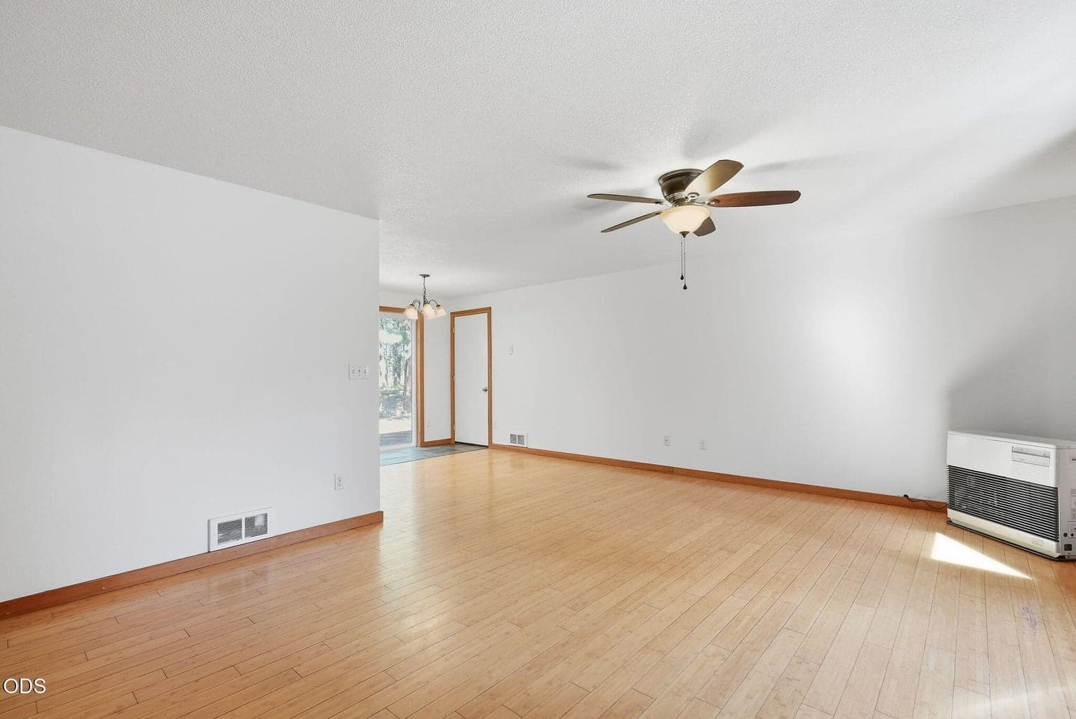 Photo of 16970 Quartz Road 11 of 44