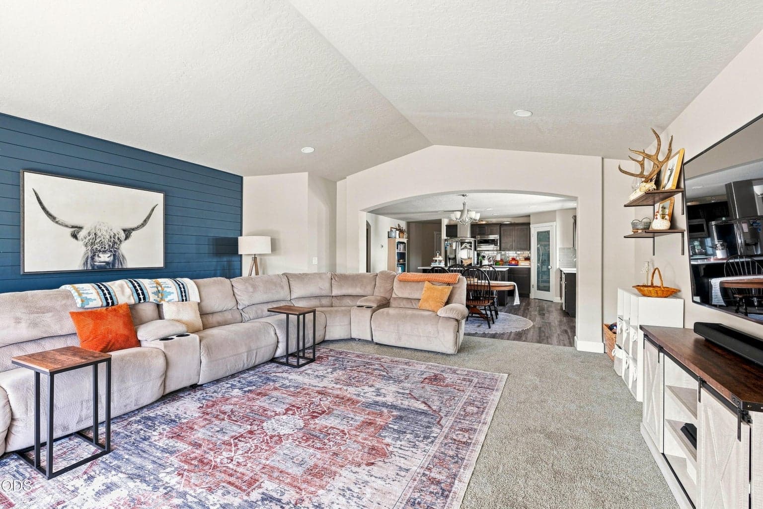 Photo of 2466 SW Metolius Avenue 20 of 53