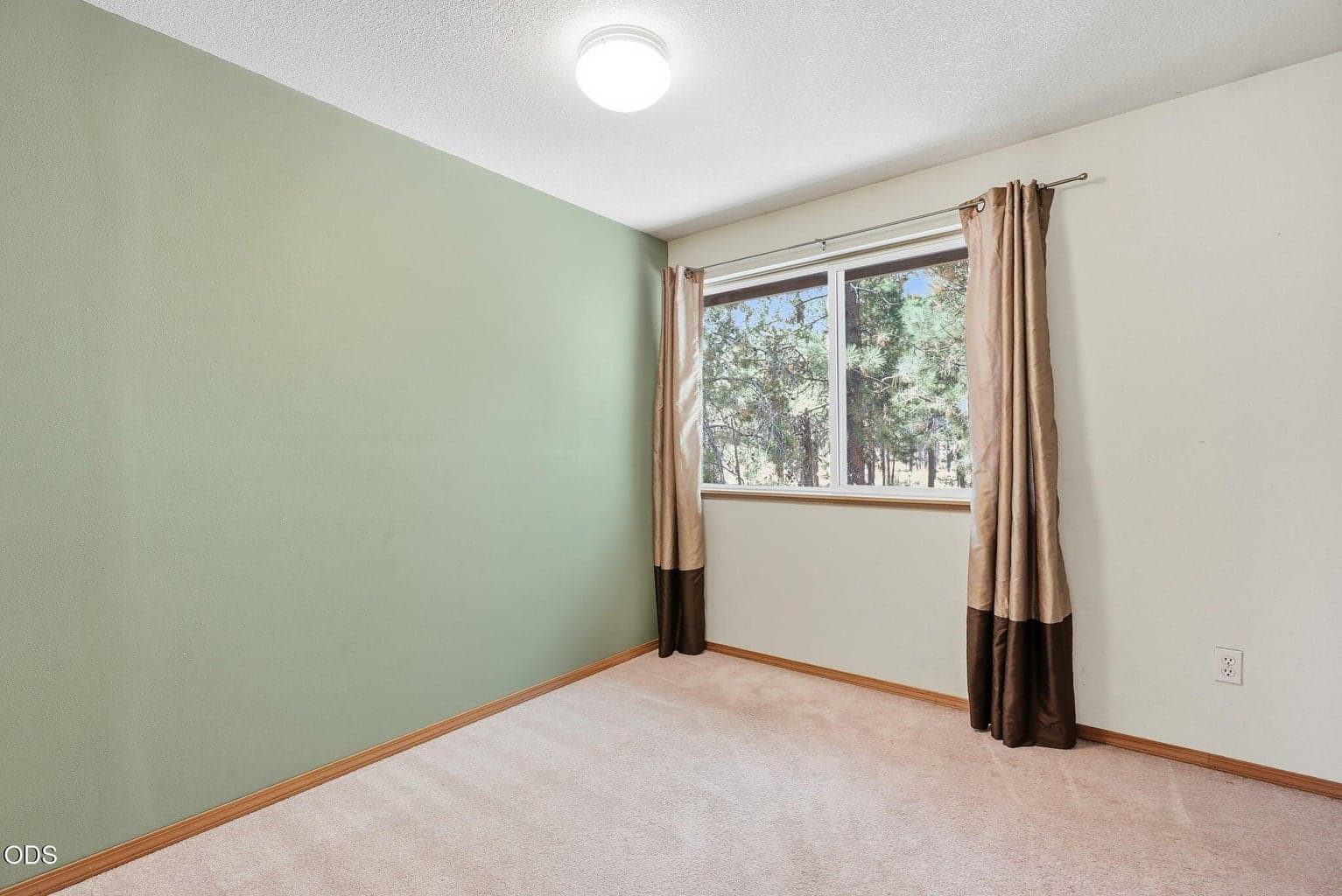 Photo of 16970 Quartz Road 28 of 44