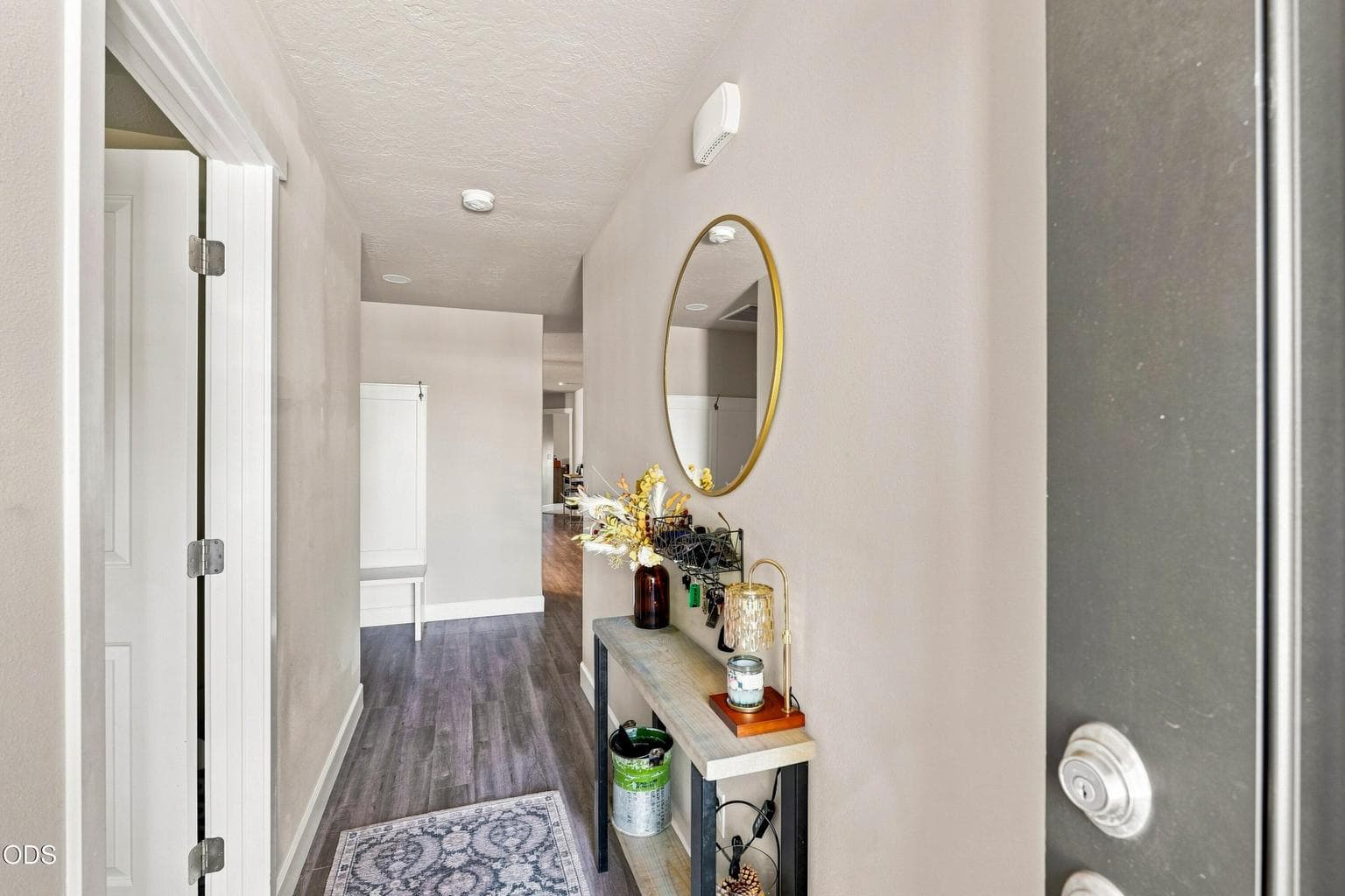 Photo of 2466 SW Metolius Avenue 6 of 53