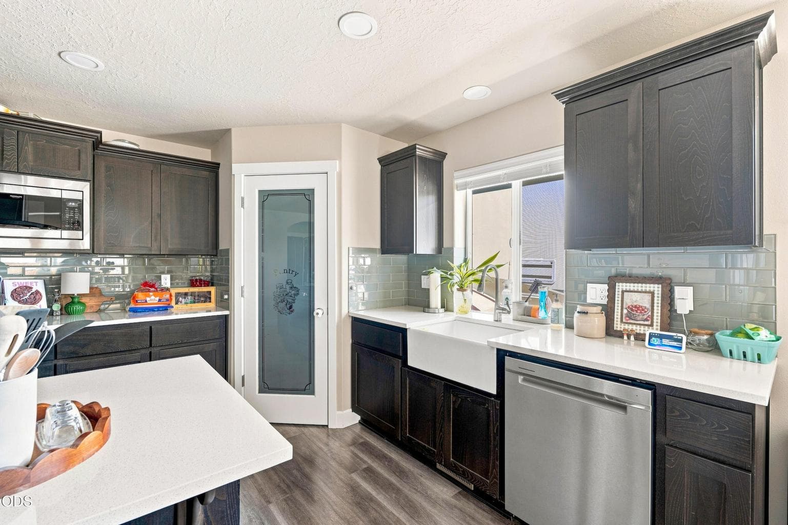 Photo of 2466 SW Metolius Avenue 11 of 53