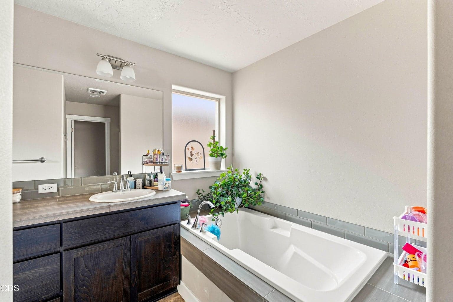 Photo of 2466 SW Metolius Avenue 31 of 53