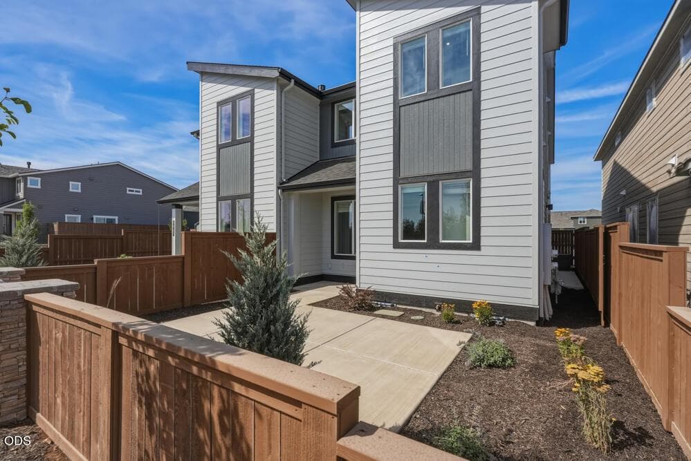 Photo of 3863 Eagle Road 2 of 26