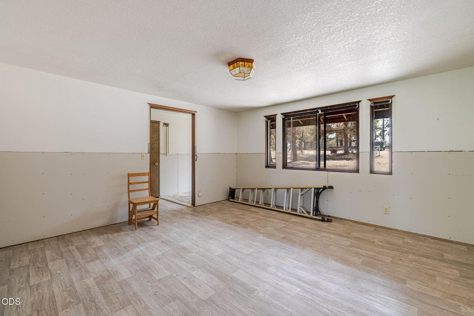 Photo of 19411 Dayton Road 10 of 30