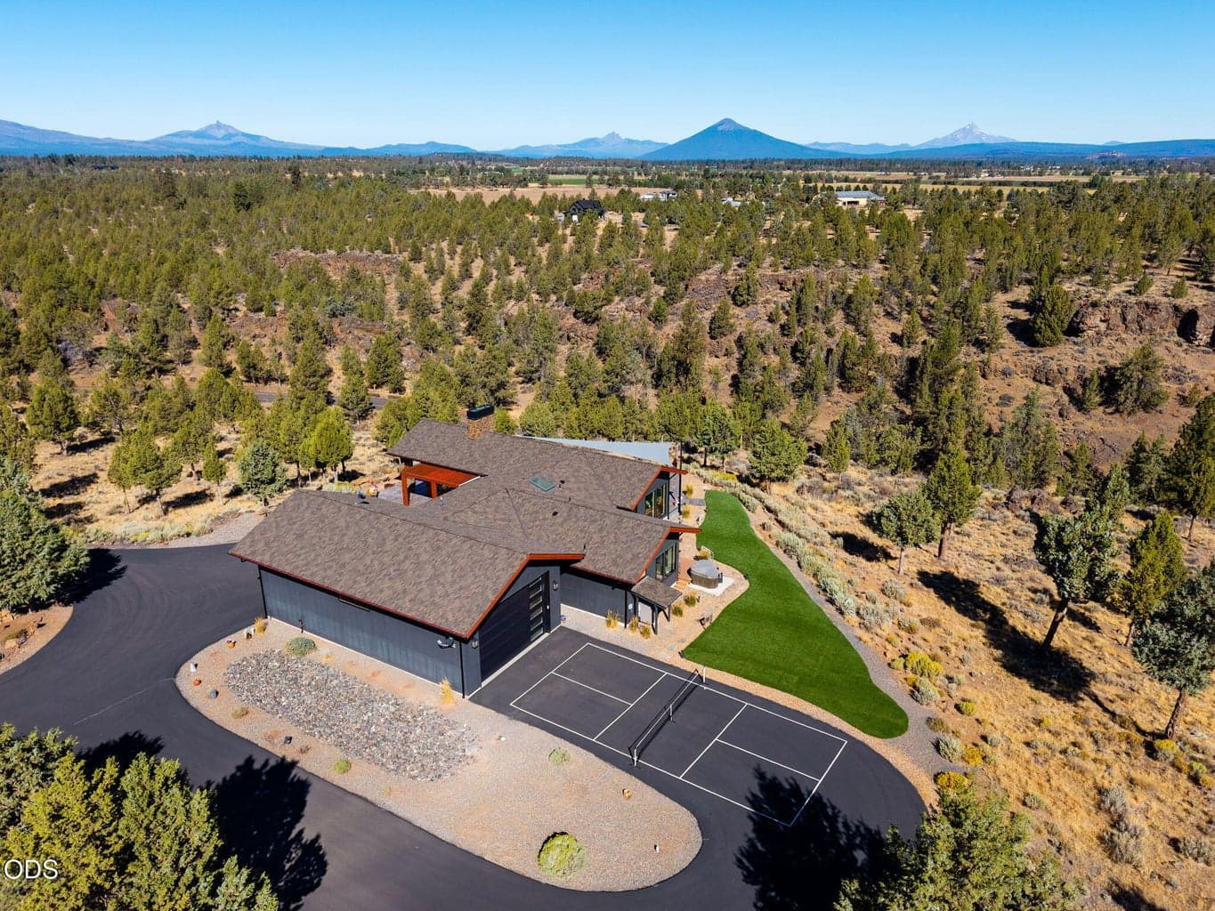 Photo of 17771 Warrin Road 8 of 100