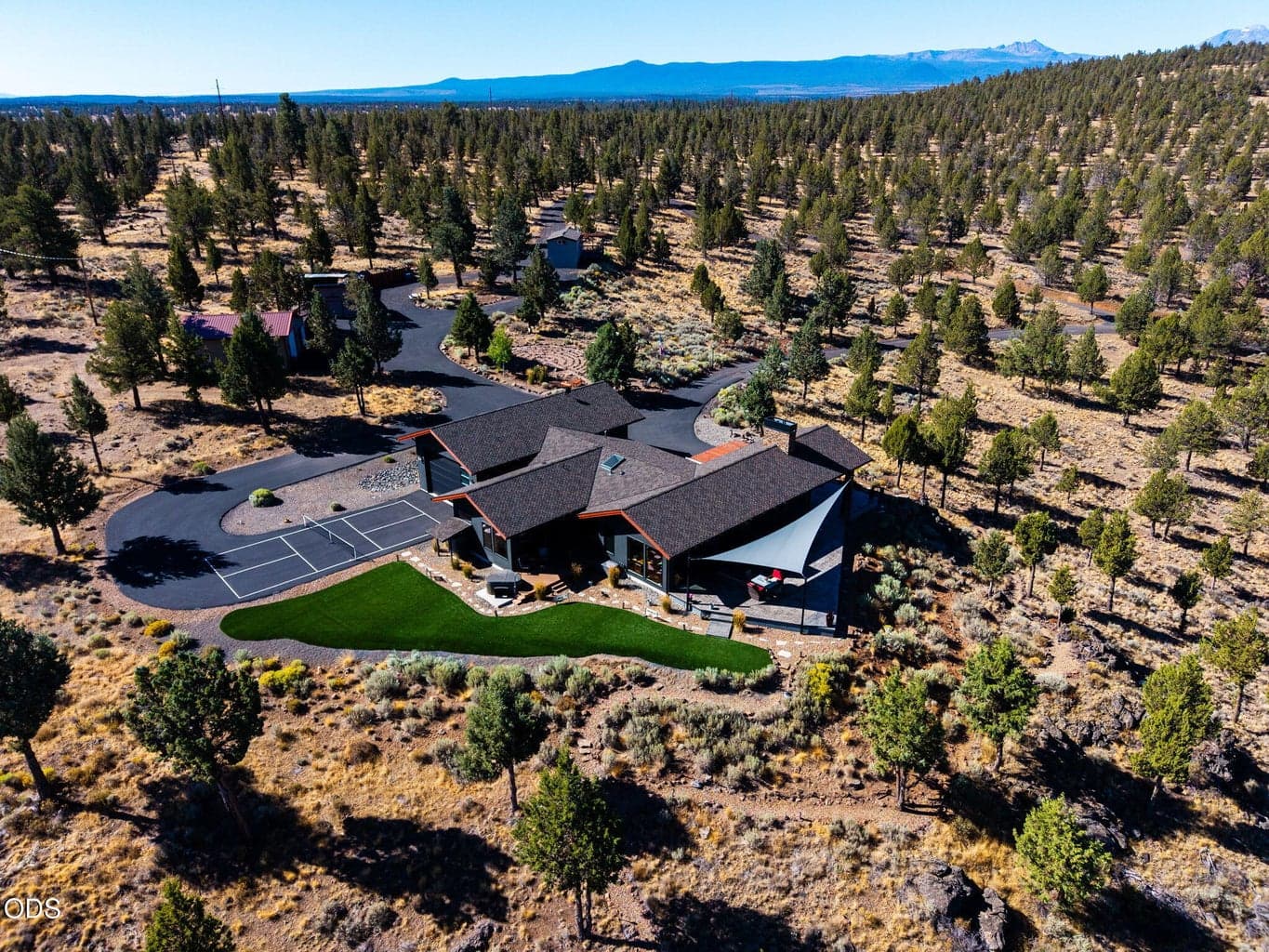 Photo of 17771 Warrin Road 11 of 100