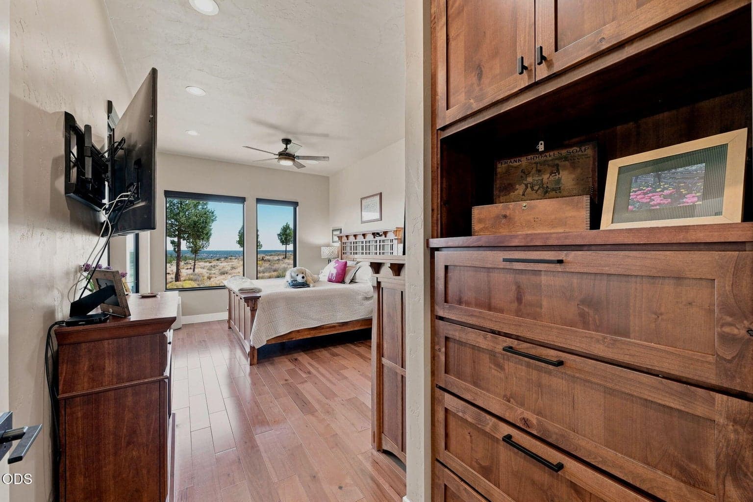 Photo of 17771 Warrin Road 59 of 100