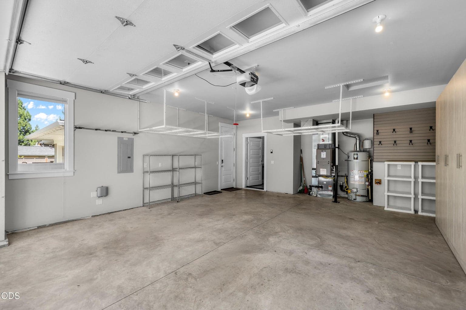 Photo of 2325 NW Lolo Drive 38 of 45