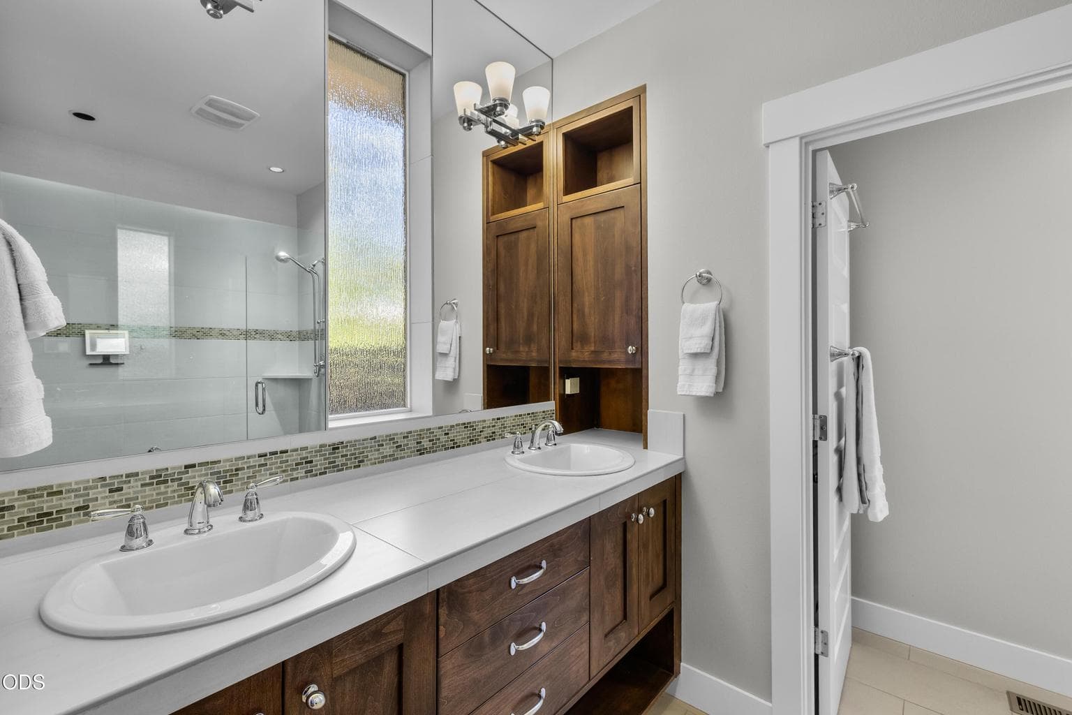 Photo of 2325 NW Lolo Drive 22 of 45