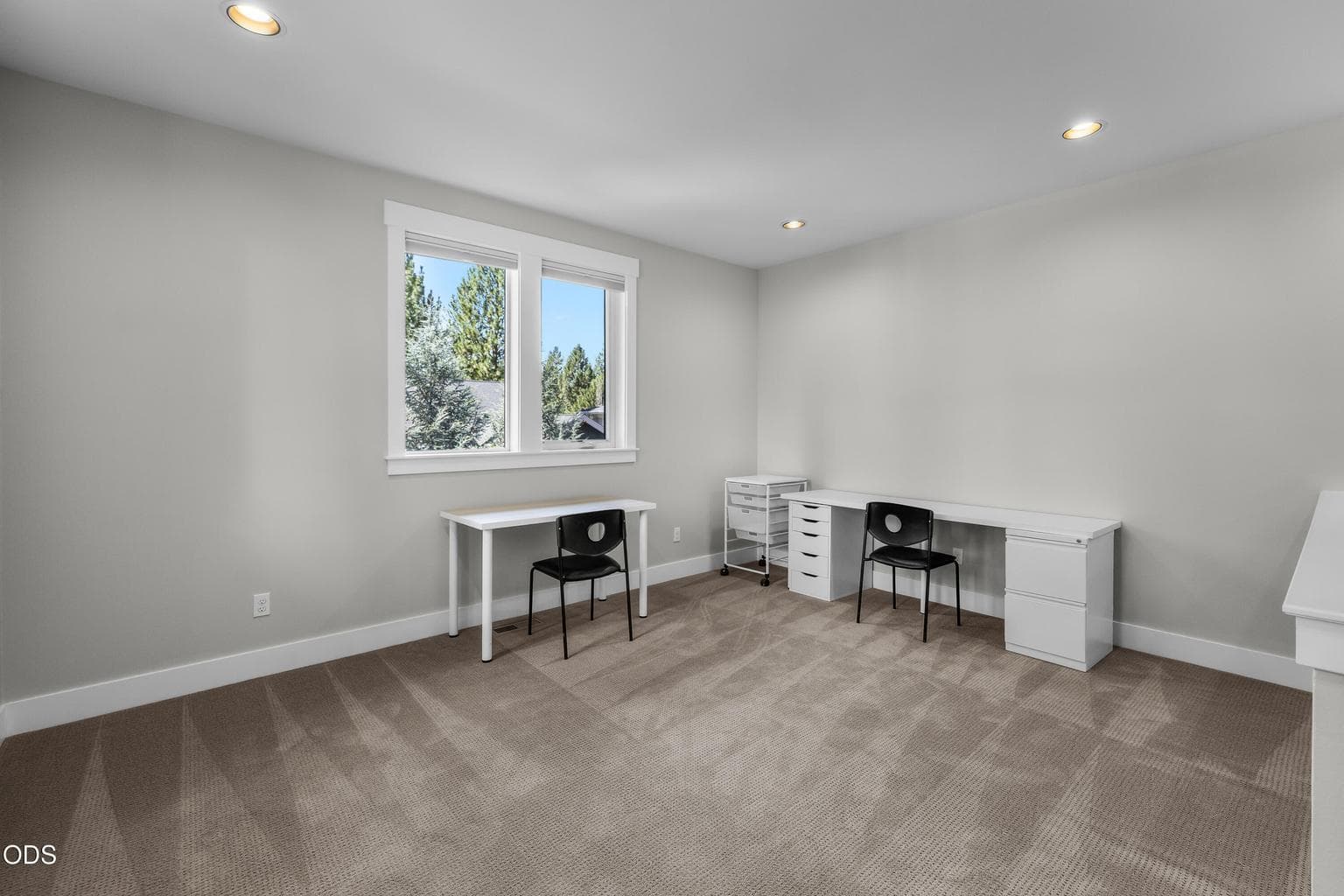 Photo of 2325 NW Lolo Drive 27 of 45
