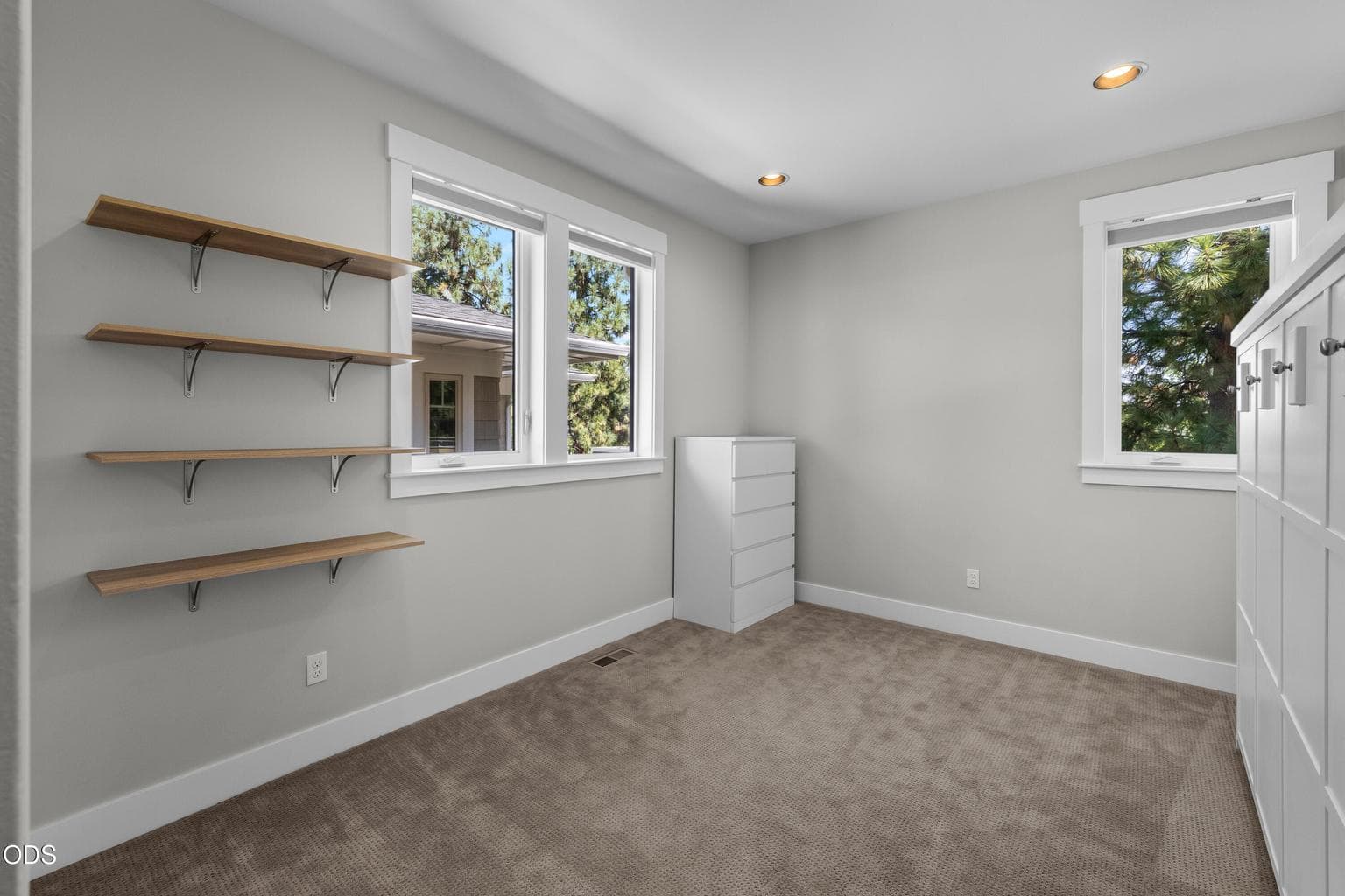 Photo of 2325 NW Lolo Drive 31 of 45