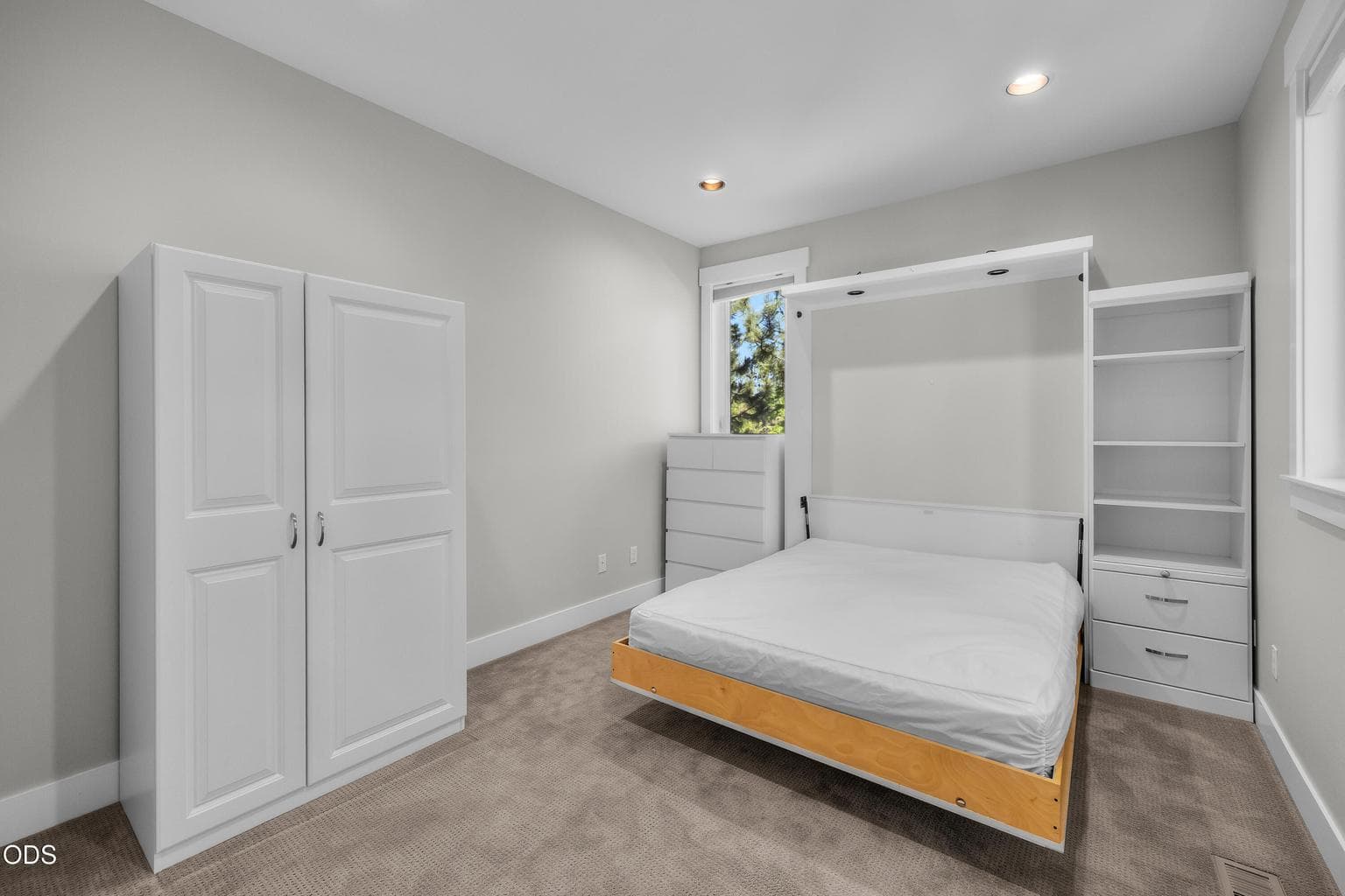 Photo of 2325 NW Lolo Drive 35 of 45
