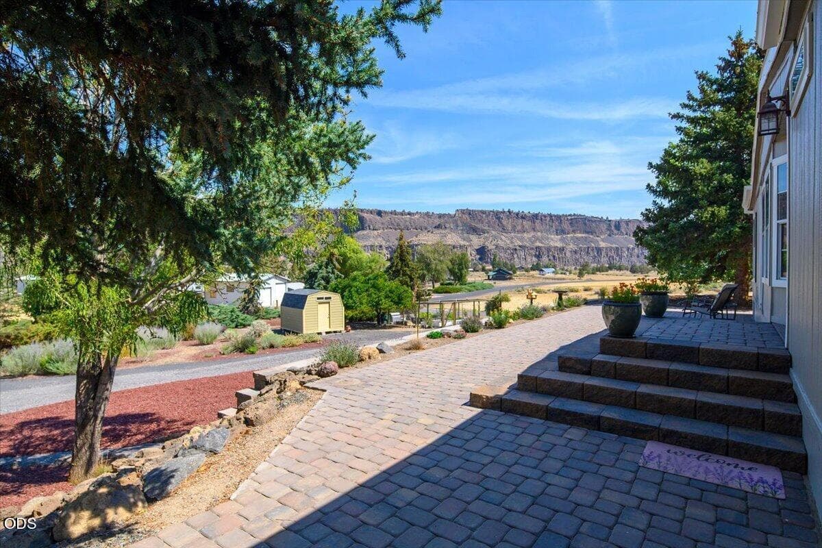 Photo of 11728 SW Horny Hollow Trail 3 of 56