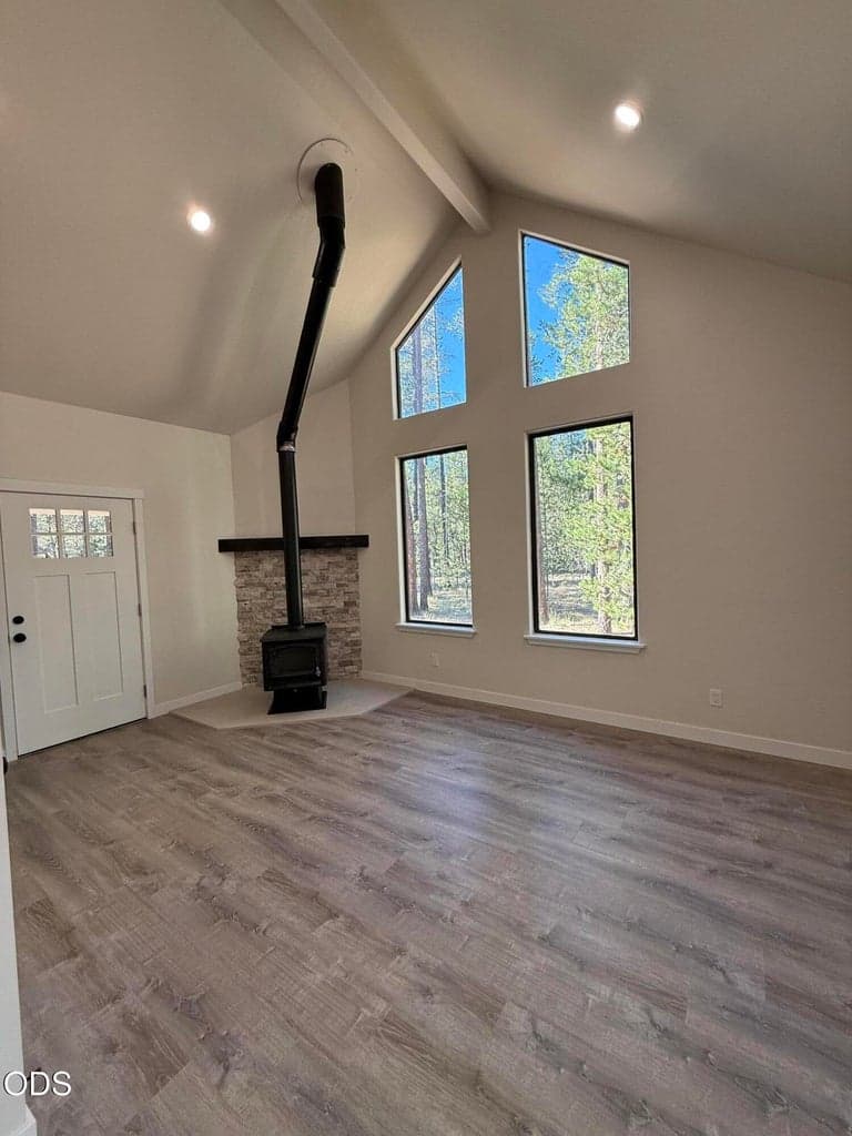 Photo of 52318 Dustan Road 3 of 21