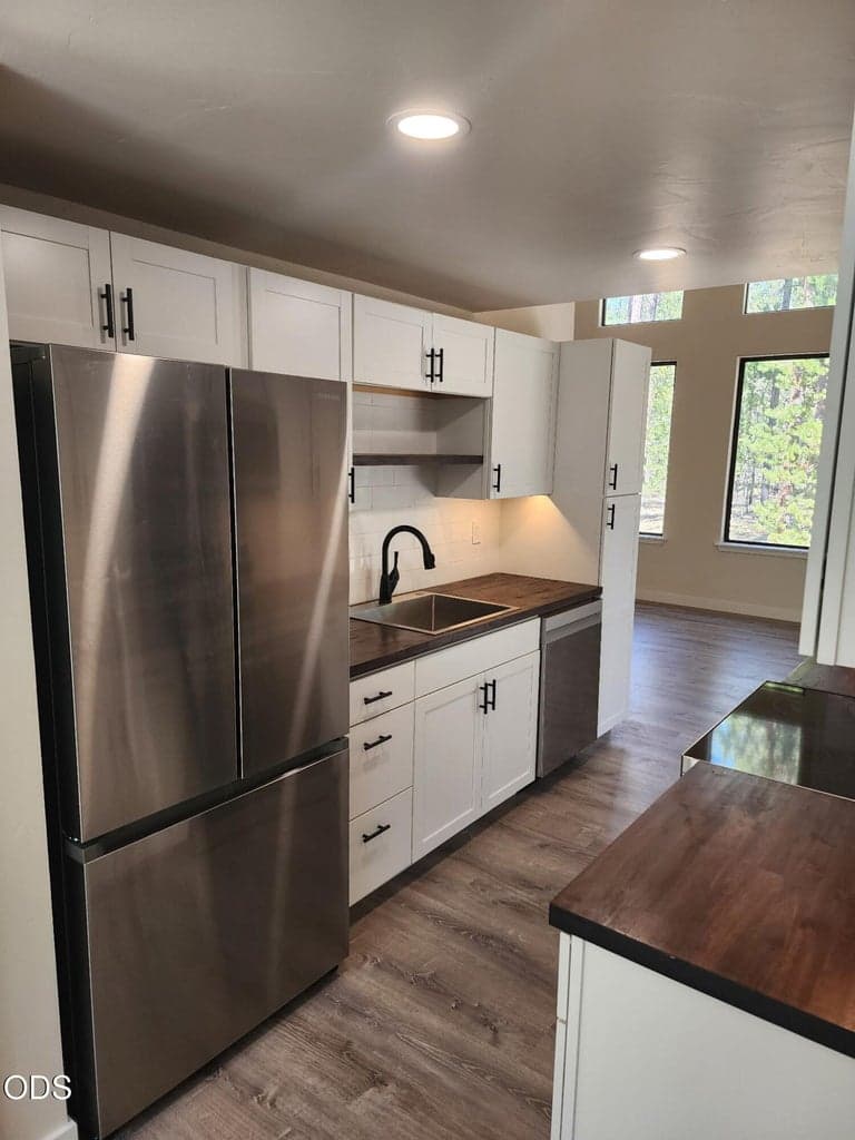 Photo of 52318 Dustan Road 6 of 21