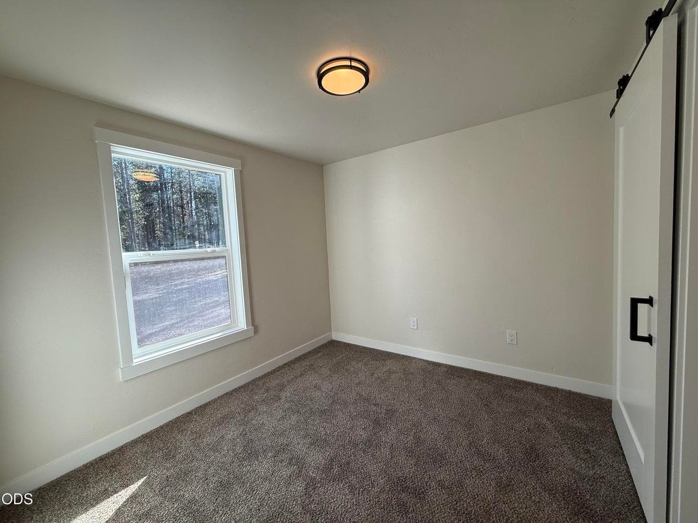 Photo of 52318 Dustan Road 11 of 21