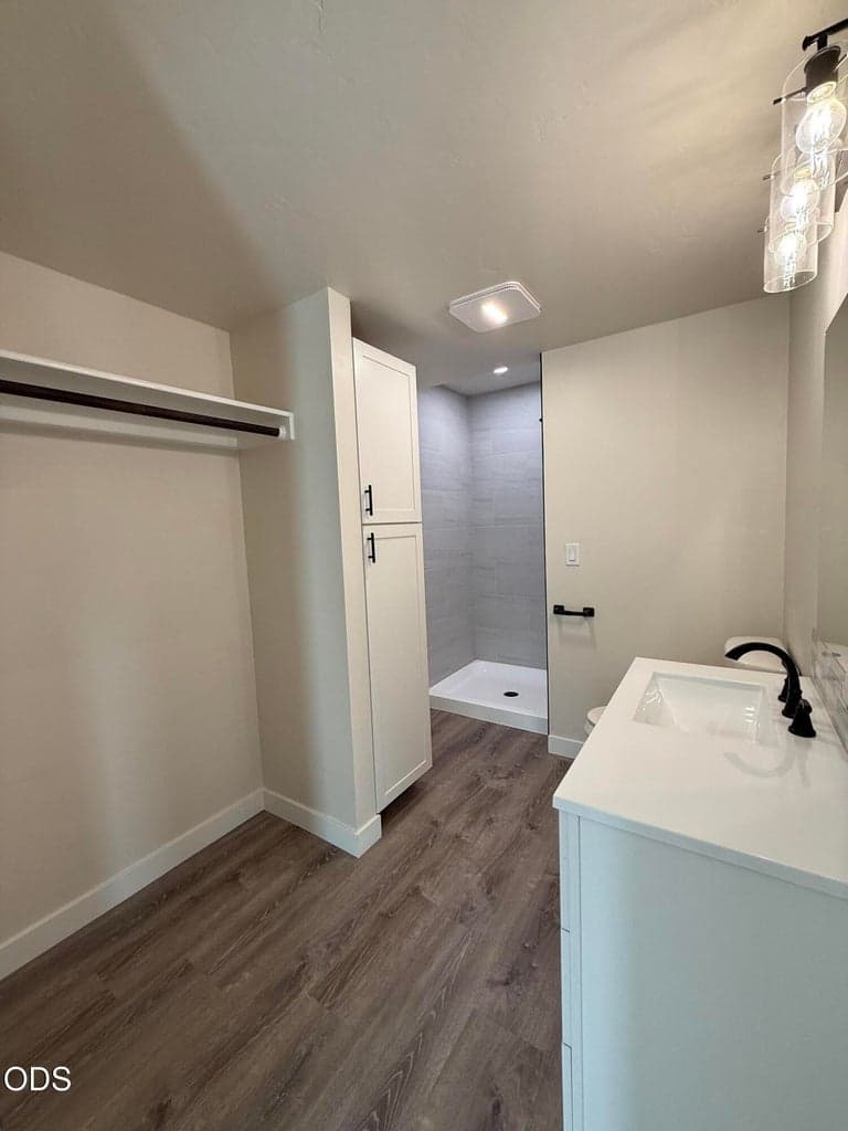 Photo of 52318 Dustan Road 12 of 21