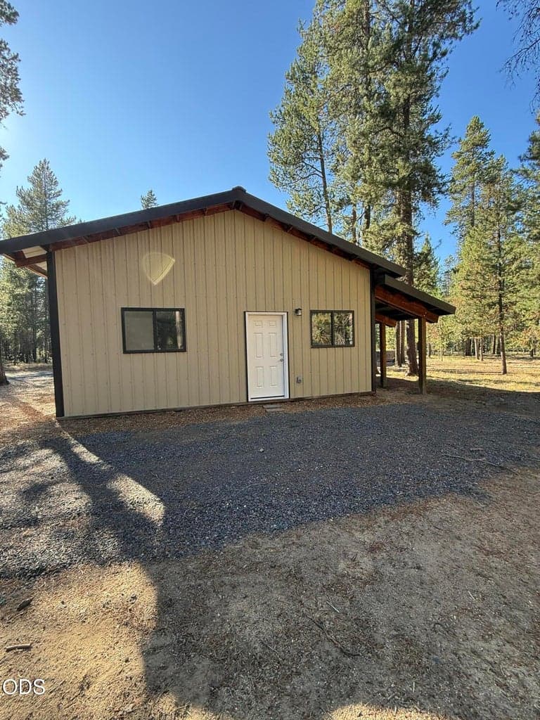 Photo of 52318 Dustan Road 15 of 21