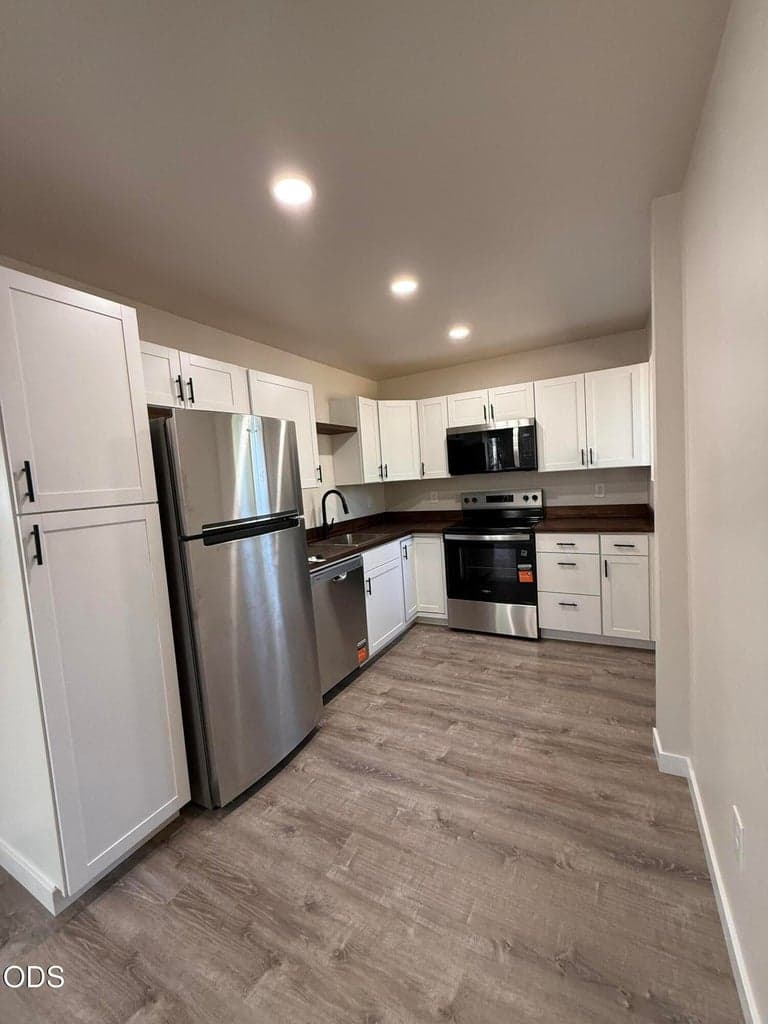 Photo of 52318 Dustan Road 17 of 21