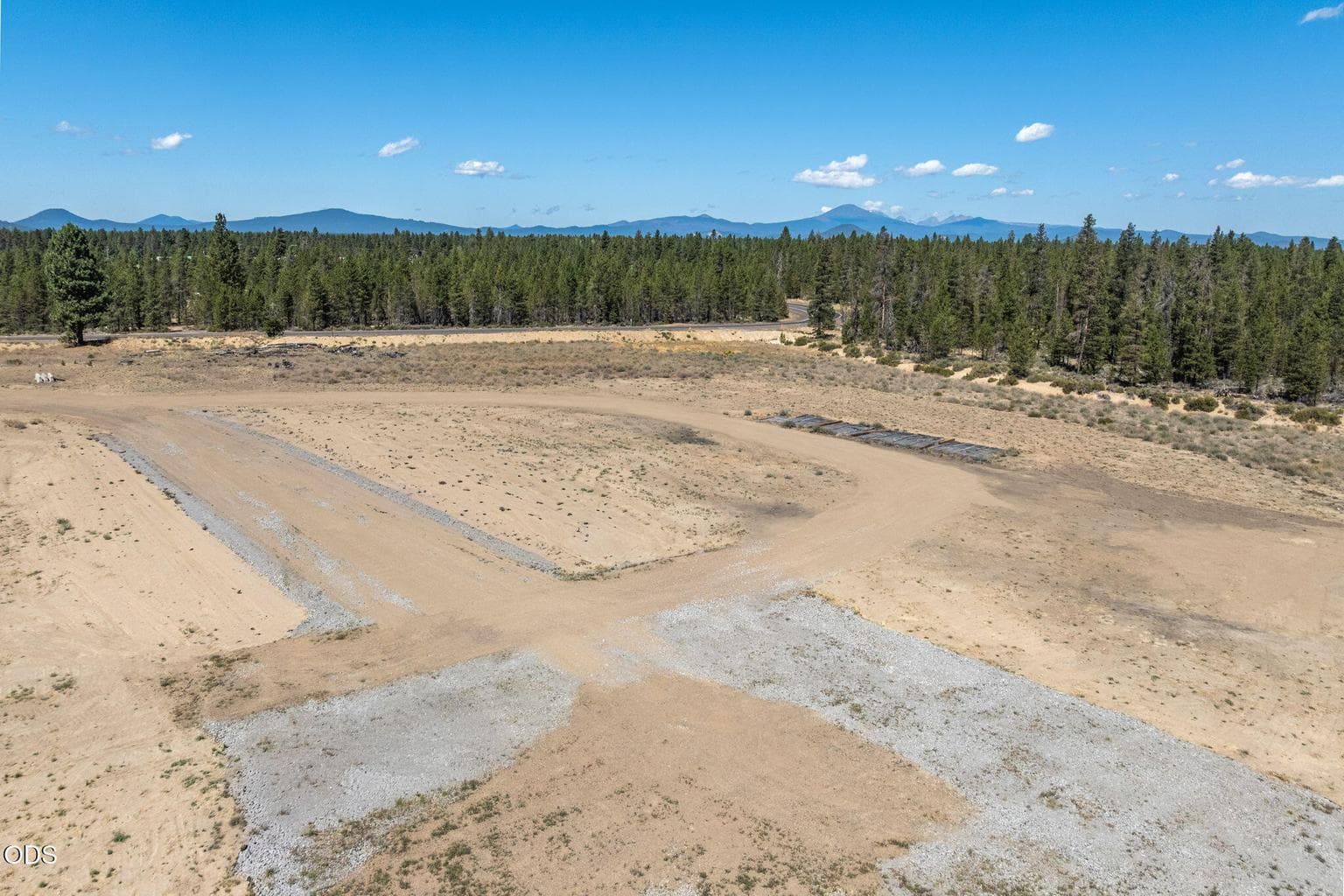 Photo of 17150 Rosland Road 10 of 22