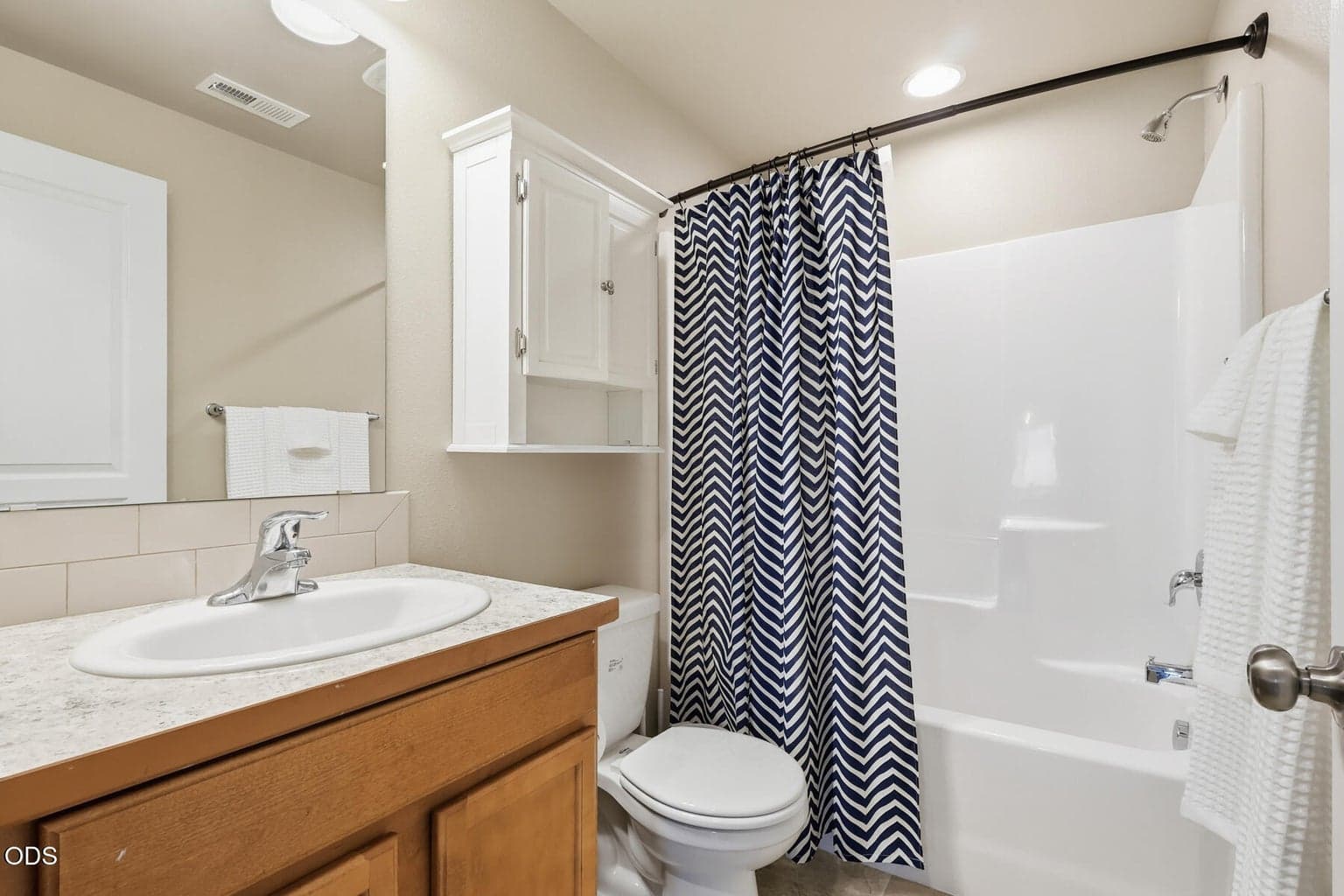 Photo of 612 SE Gleneden Place 18 of 42