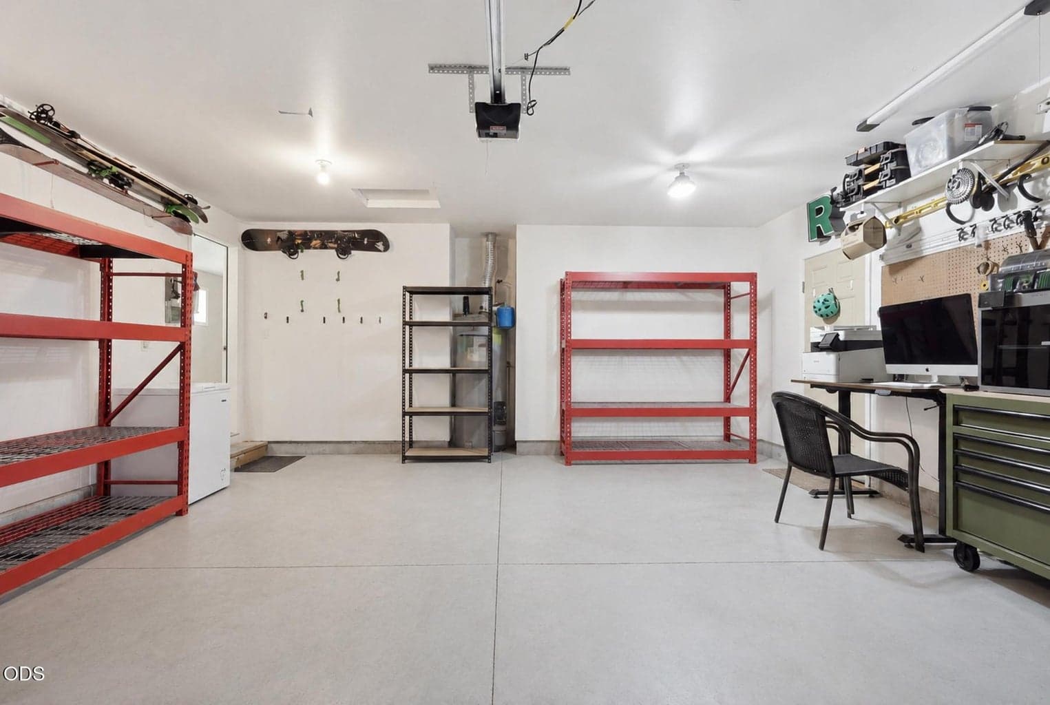 Photo of 612 SE Gleneden Place 23 of 42