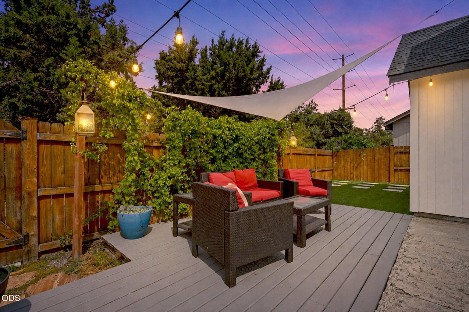 Photo of 612 SE Gleneden Place 26 of 42