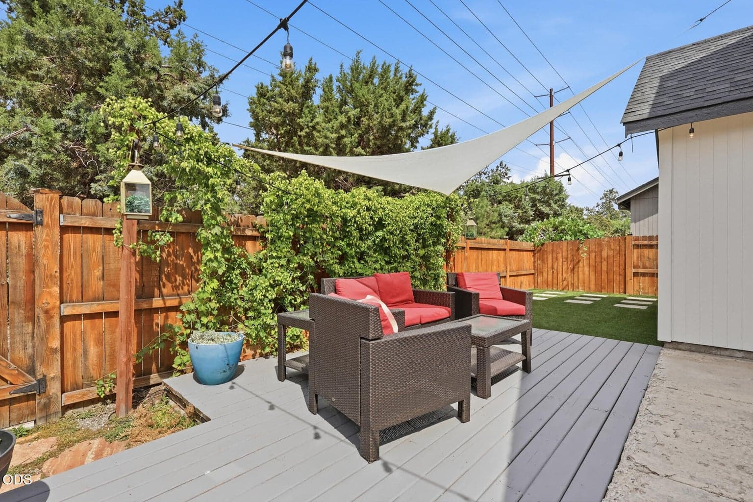 Photo of 612 SE Gleneden Place 27 of 42
