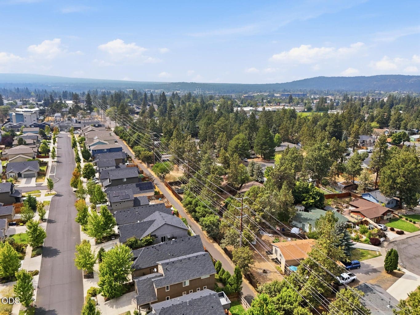 Photo of 612 SE Gleneden Place 34 of 42