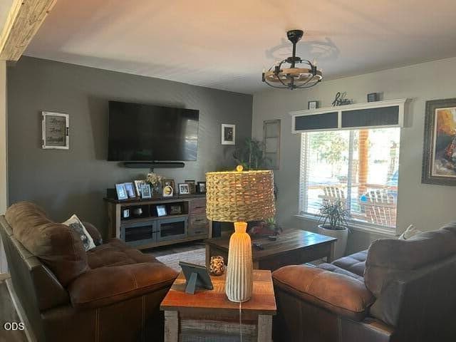 Photo of 1671 Hackett Drive 11 of 64
