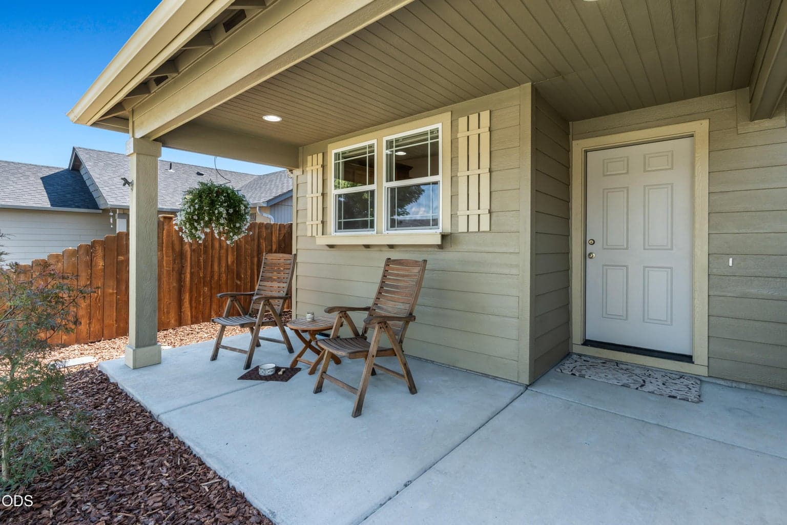 Photo of 3172 SW Deschutes Avenue 23 of 31