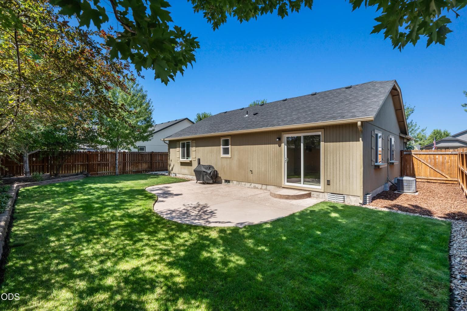 Photo of 3172 SW Deschutes Avenue 28 of 31