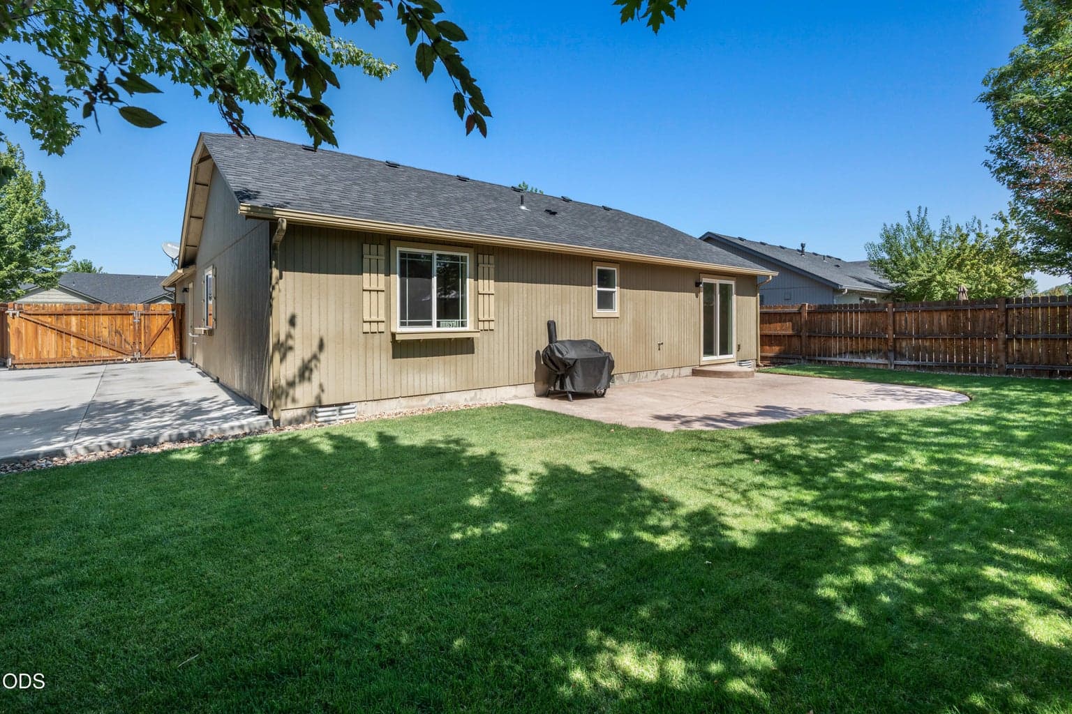 Photo of 3172 SW Deschutes Avenue 29 of 31