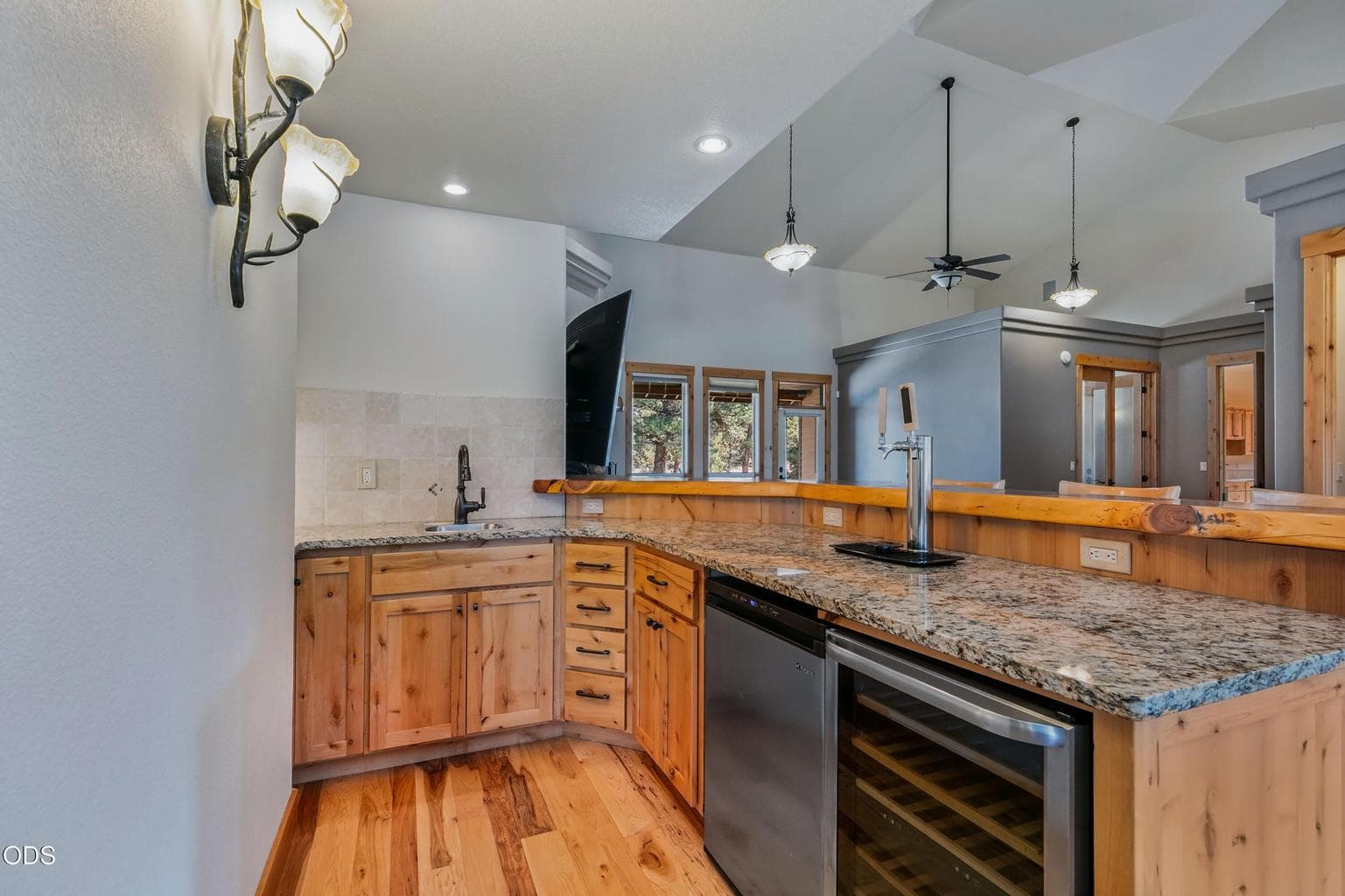 Photo of 6501 SW Joshua Court 11 of 37