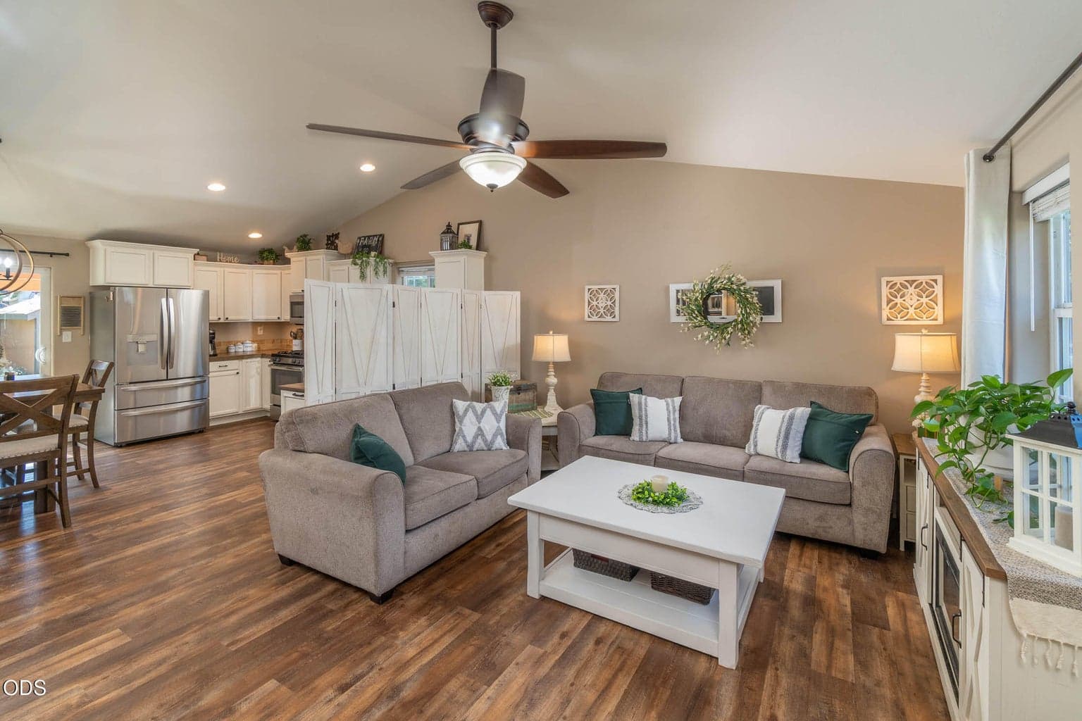 Photo of 3434 NW Dogwood Avenue 8 of 20