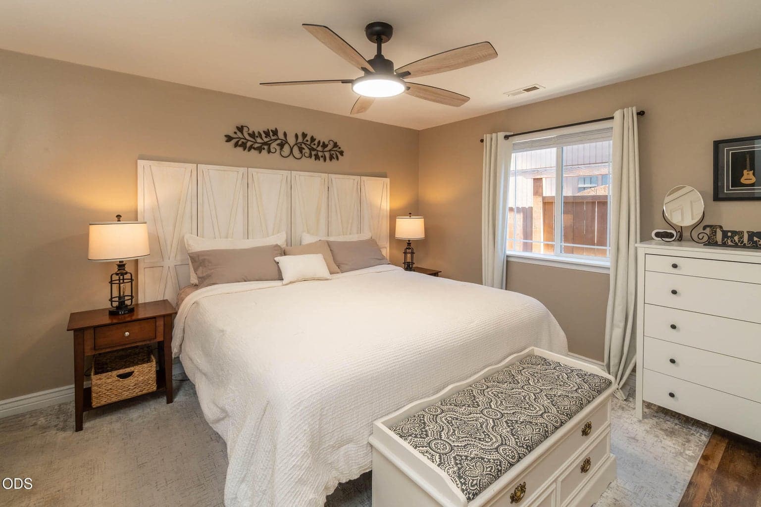 Photo of 3434 NW Dogwood Avenue 10 of 20