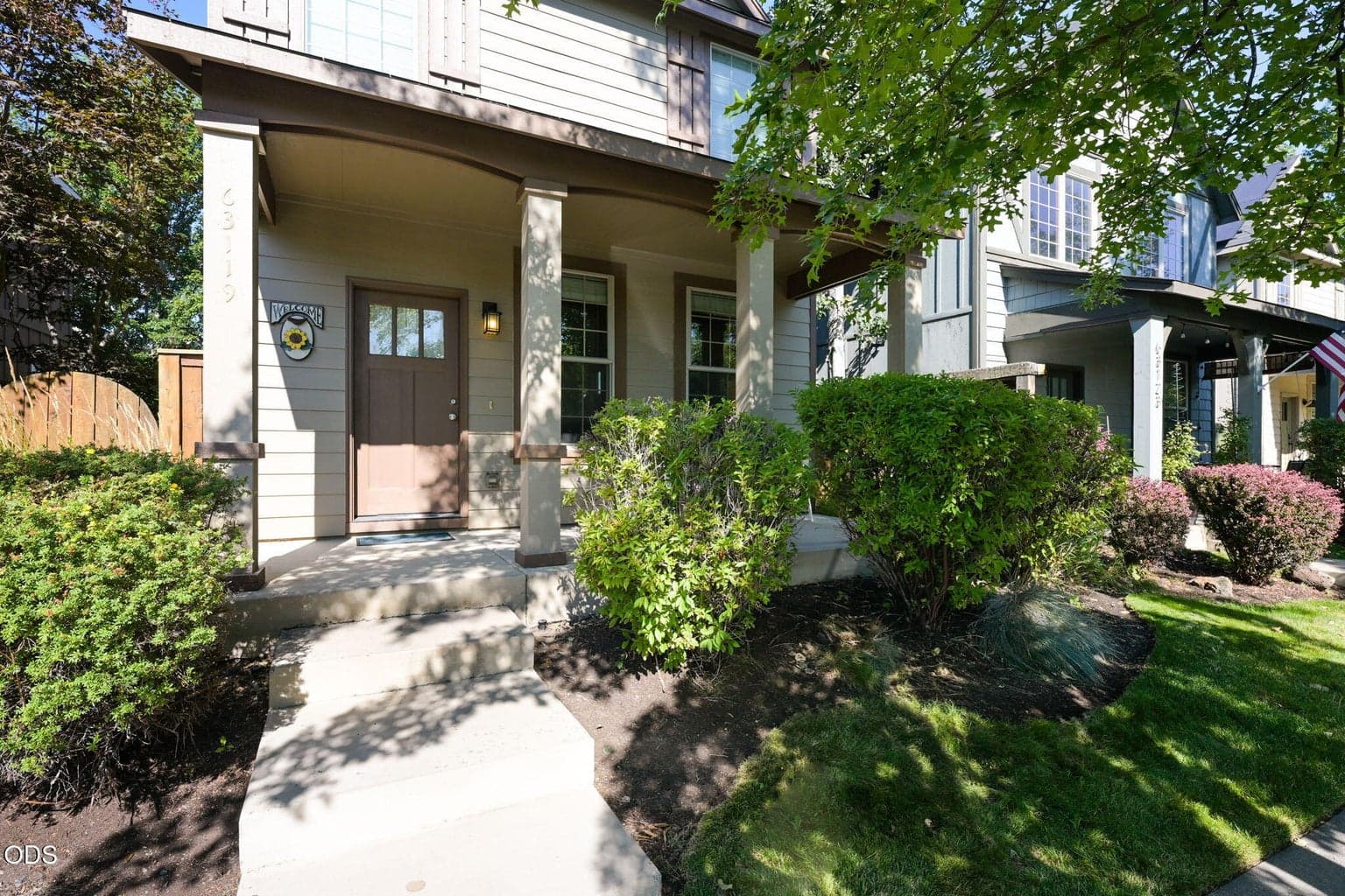 Photo of 63119 NE De Haviland Street 2 of 30