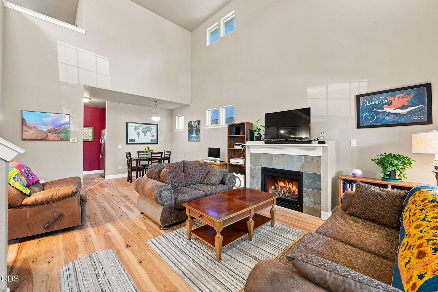 Photo of 63119 NE De Haviland Street 6 of 30