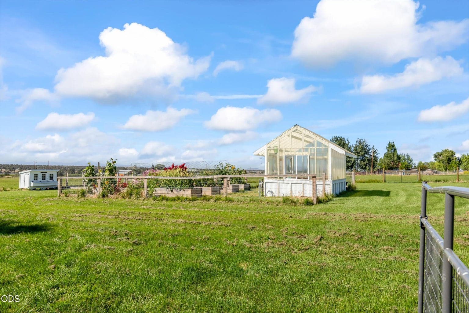 Photo of 17435 SW Hahlen Avenue 52 of 60
